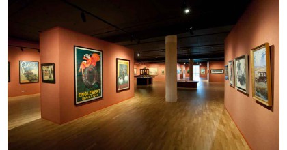 Galerijen en musea - Betrouwbaar ophangen plus een snelle omschakeling